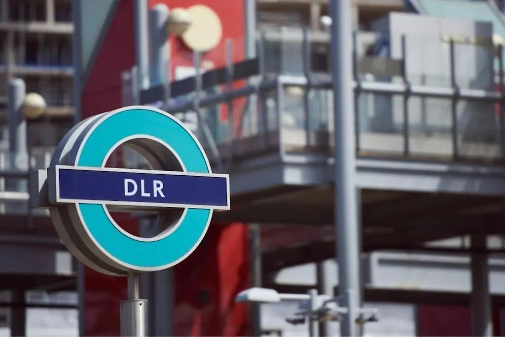 Lux 3Bdr Riverside Duplex Mansionette By Lcy & Excel I 20Mins To Central London 0*,
