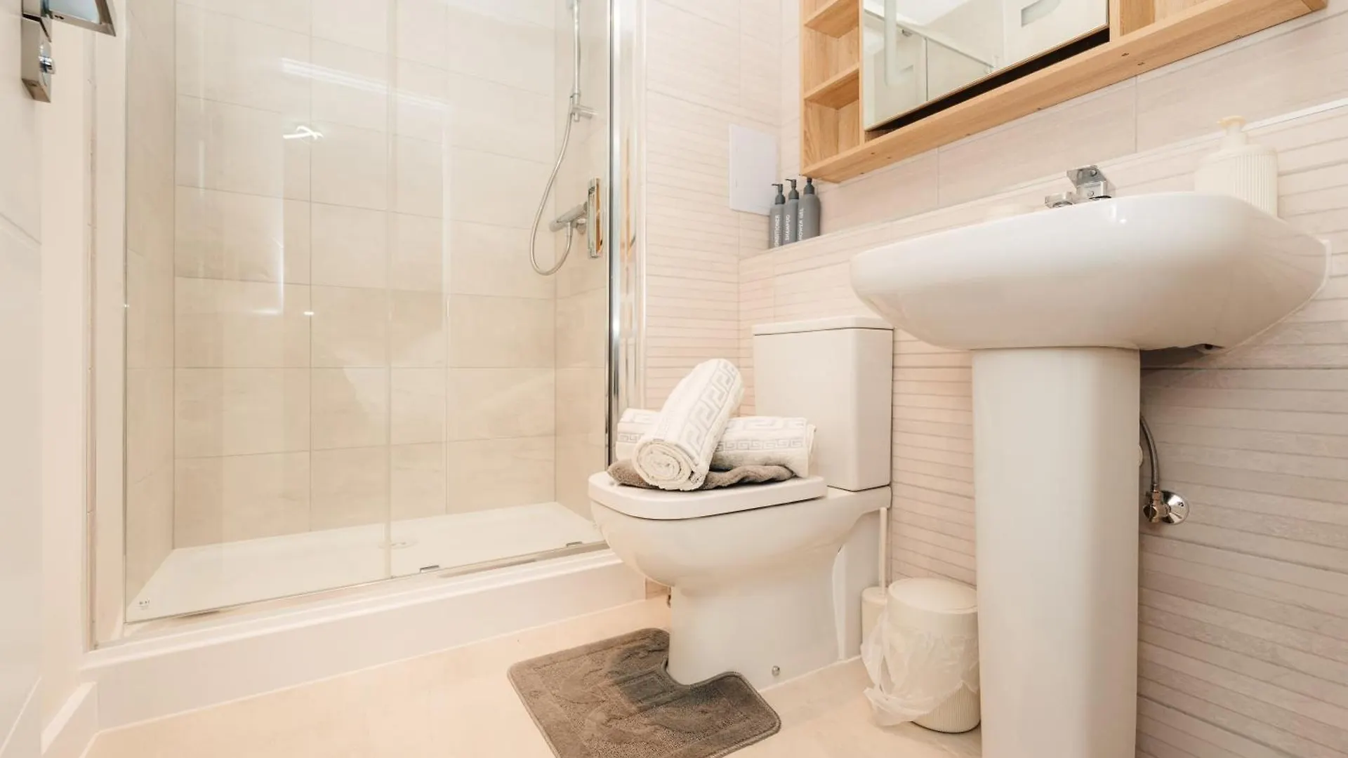 Lux 3Bdr Riverside Duplex Mansionette By Lcy & Excel I 20Mins To Central London Apartment